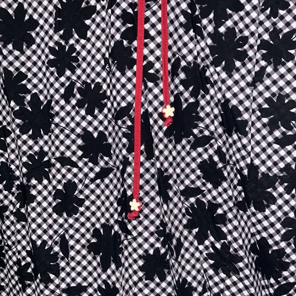 Koi XL Limited Edition Scrub Top - Picture 5 of 10